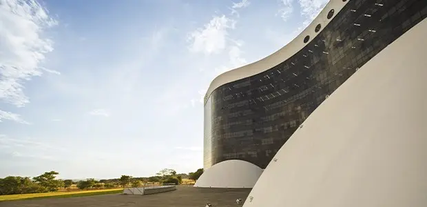 Fachada da sede do Tribunal Superior Eleitoral, em Brasília