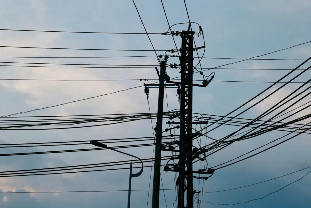 Rede de distribuição de energia elétrica