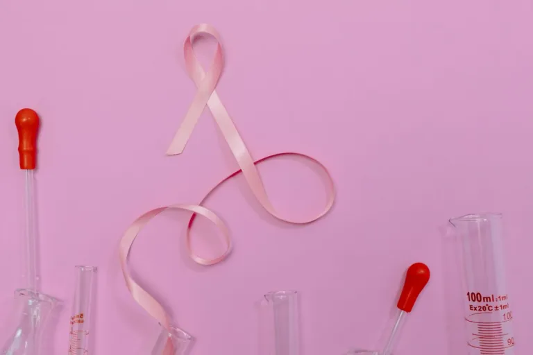 Laço rosa de conscientização sobre câncer de mama