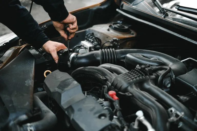 Manutenção de motor de automóvel